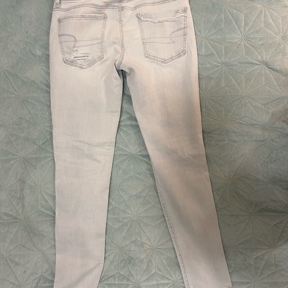 Light Wash Jeans